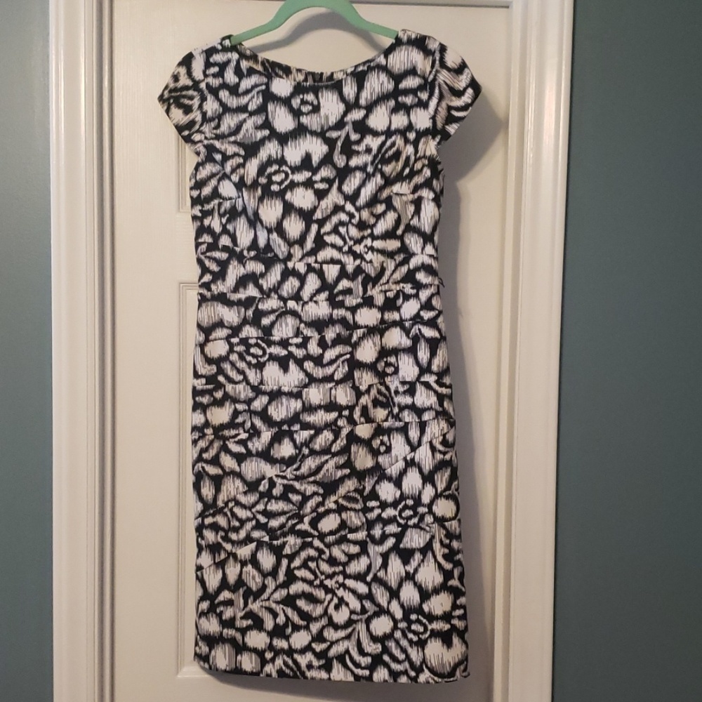 ALYX dress. Like new. Size 4. With Belt.